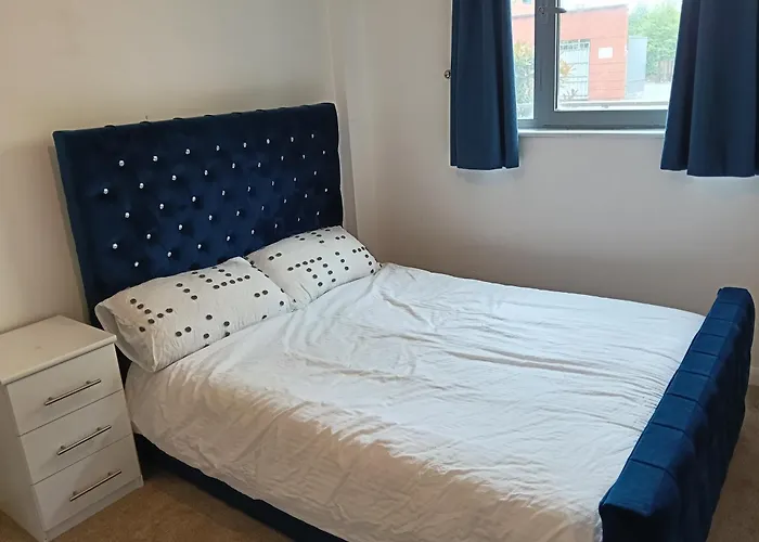 1 Bed Apartment Very Near To Mailbox And Broad Street And New Street Station